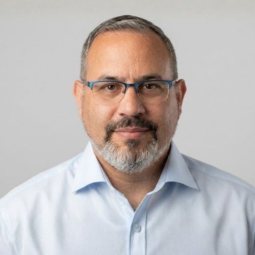 Dr. med. Edan Manos
